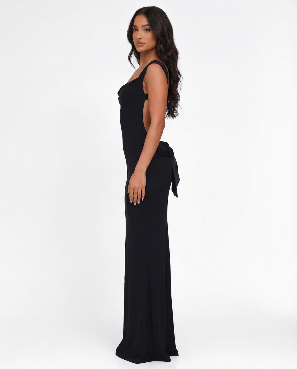 Gizela | Backless Muse Maxi