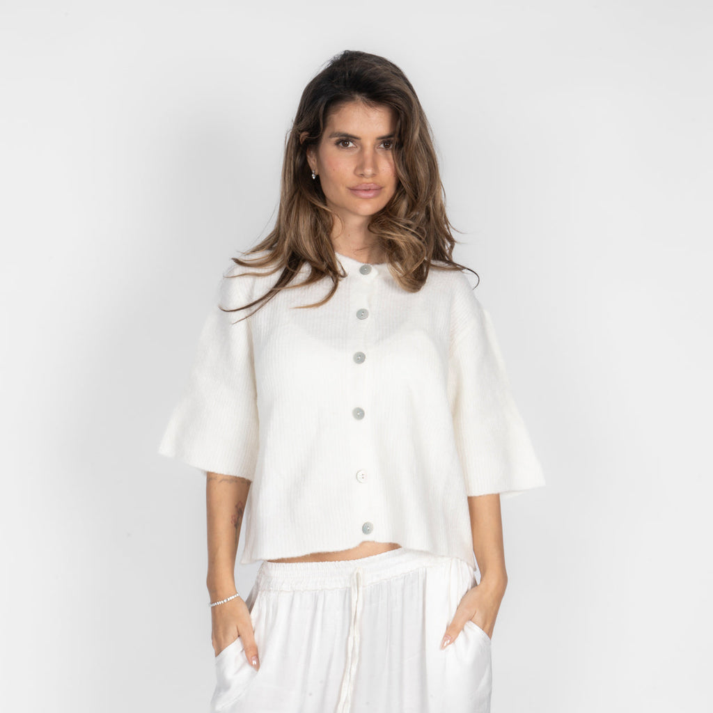 Short-sleeve knitted cardigan