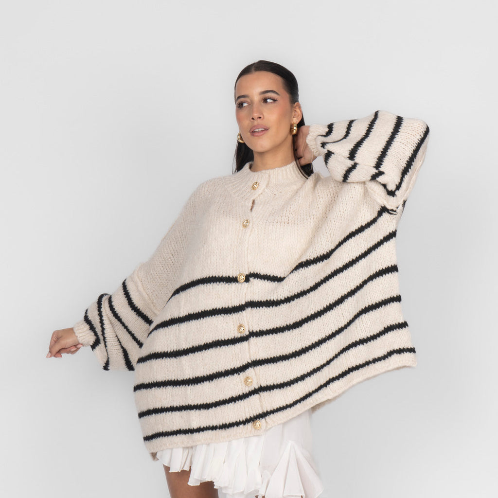 Oversized Cardigan "CozyGlam"