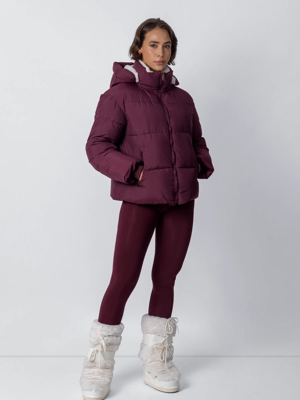 Krótka, pikowana kurtka WarmCore™ Classic z odpinanym kapturem