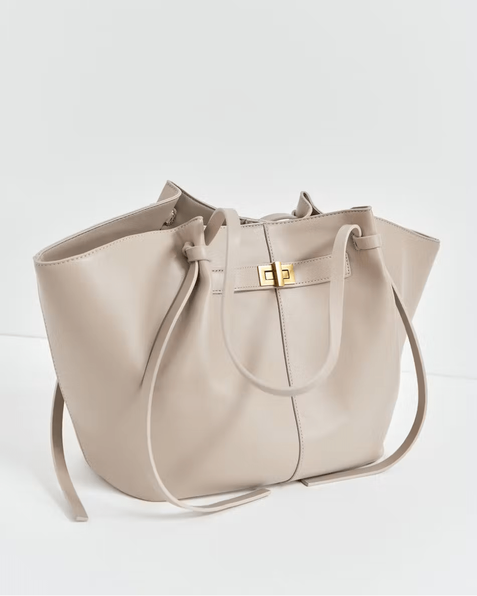 Luxe Curve Shopper