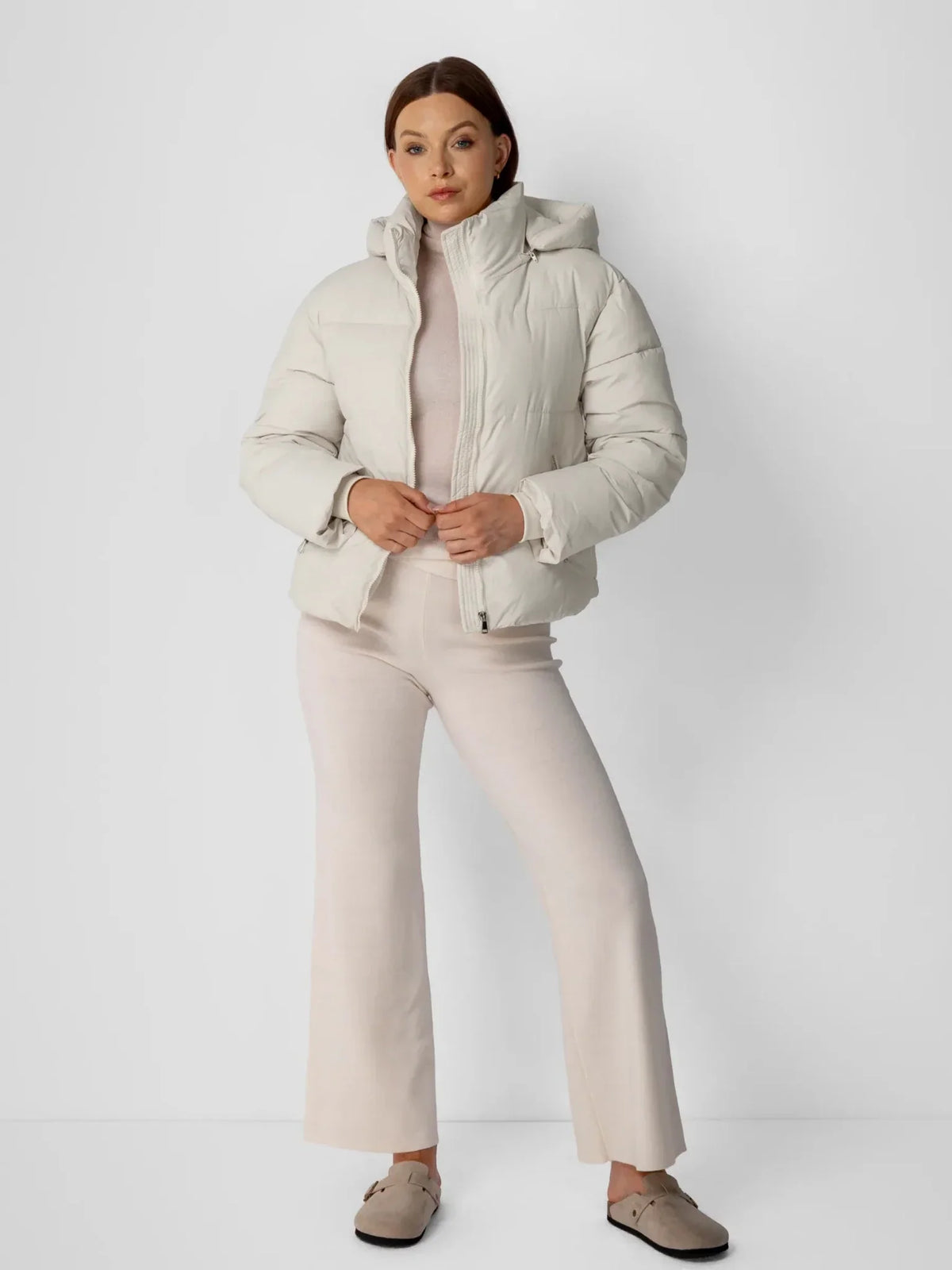Krótka, pikowana kurtka WarmCore™ Classic z odpinanym kapturem